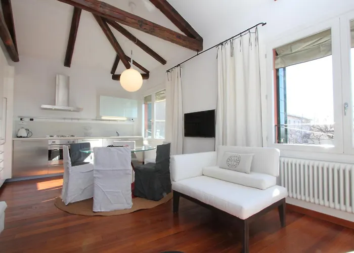 Attic Design Terrace Appartamento