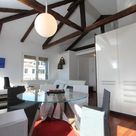 Appartement Attic Design Terrace *